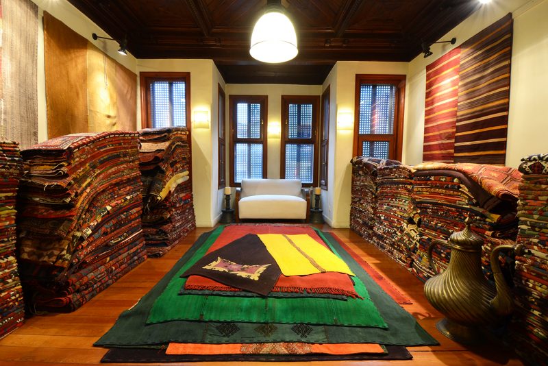 Bodenbelag im türkischen Stil Teppich Stickerei Stoffmatte für Puppen Haus 12 