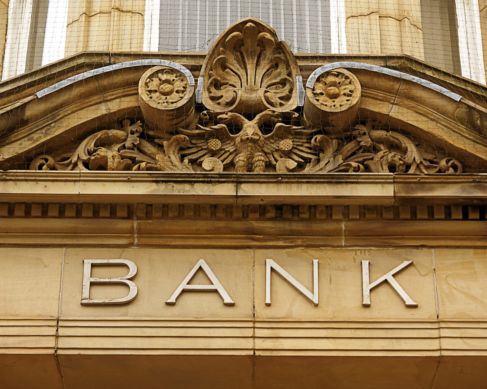 Selecting the Ideal Bank for Foreigners...<br><br>
                            <a href=